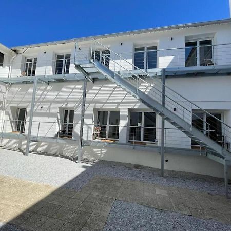Residence Duguay - Centre Ville - Porte B - Appartements Tout Confort - Neuf - Nouveau Lorient Esterno foto