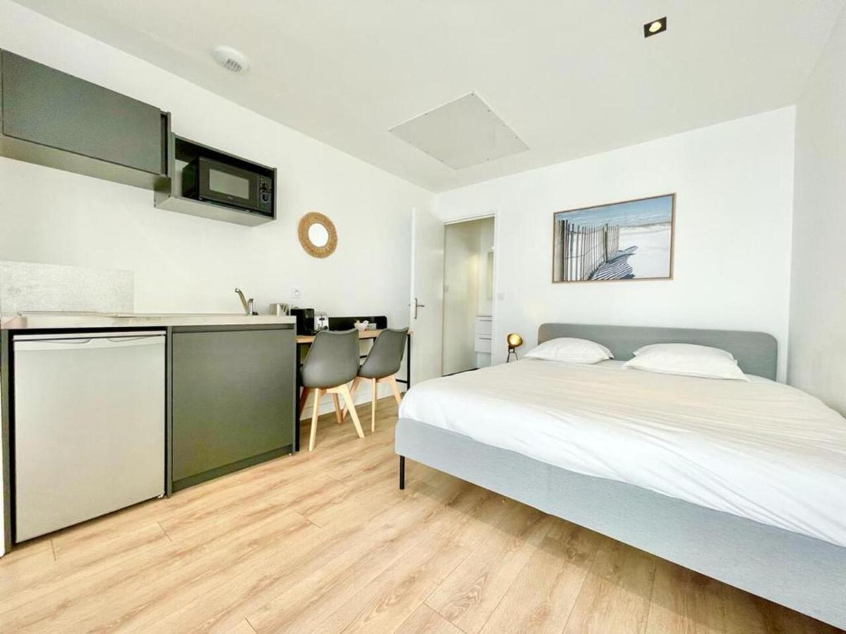 Residence Duguay - Centre Ville - Porte B - Appartements Tout Confort - Neuf - Nouveau Lorient Esterno foto