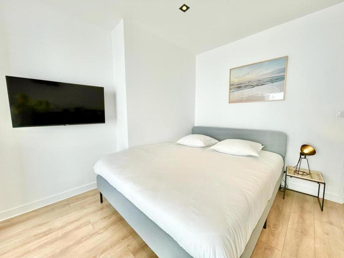 Residence Duguay - Centre Ville - Porte B - Appartements Tout Confort - Neuf - Nouveau Lorient Esterno foto