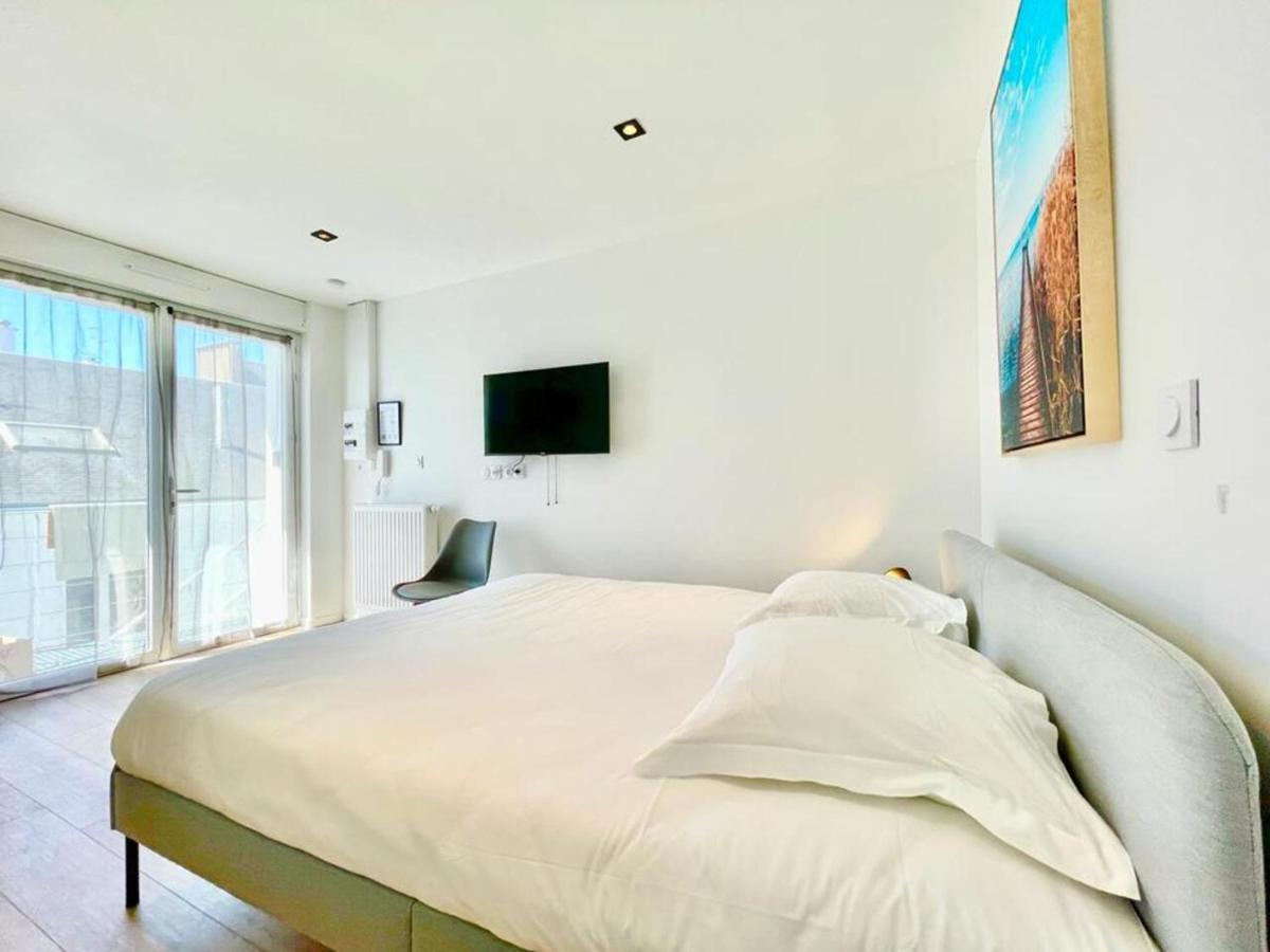 Residence Duguay - Centre Ville - Porte B - Appartements Tout Confort - Neuf - Nouveau Lorient Esterno foto