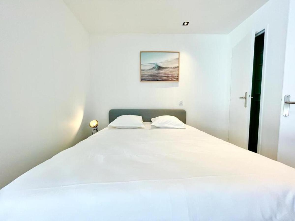 Residence Duguay - Centre Ville - Porte B - Appartements Tout Confort - Neuf - Nouveau Lorient Esterno foto