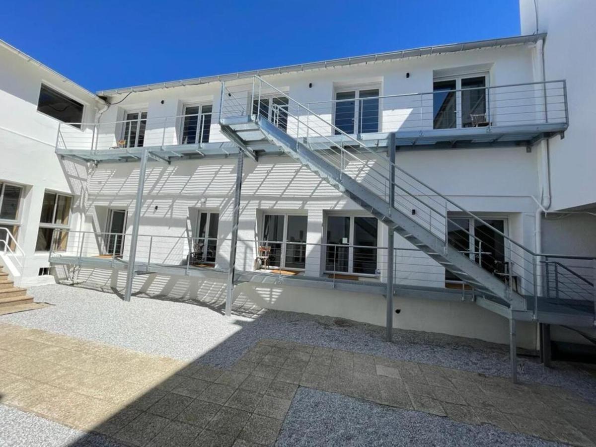 Residence Duguay - Centre Ville - Porte B - Appartements Tout Confort - Neuf - Nouveau Lorient Esterno foto